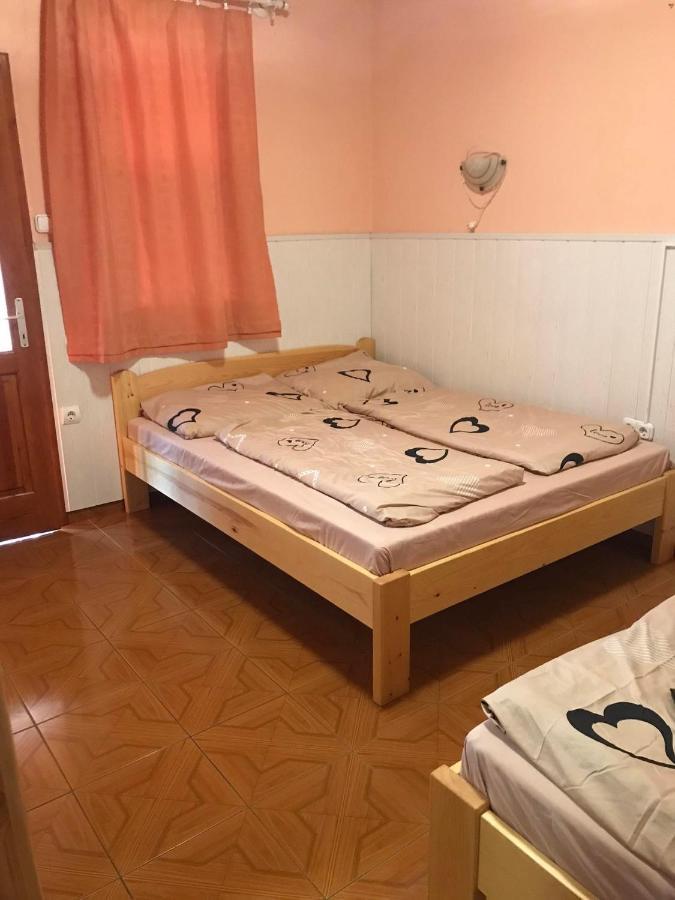 Tahiti Apartman Apartment Hajduszoboszlo Exterior photo