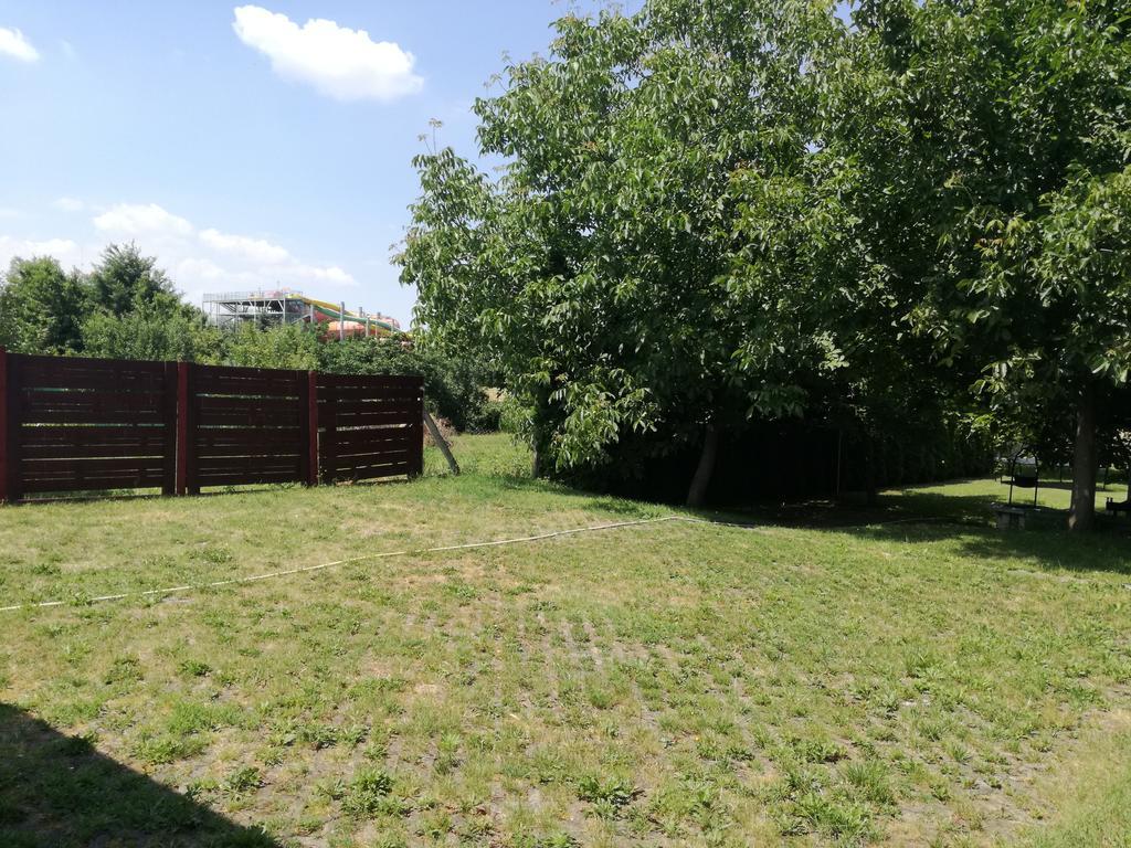 Tahiti Apartman Apartment Hajduszoboszlo Exterior photo