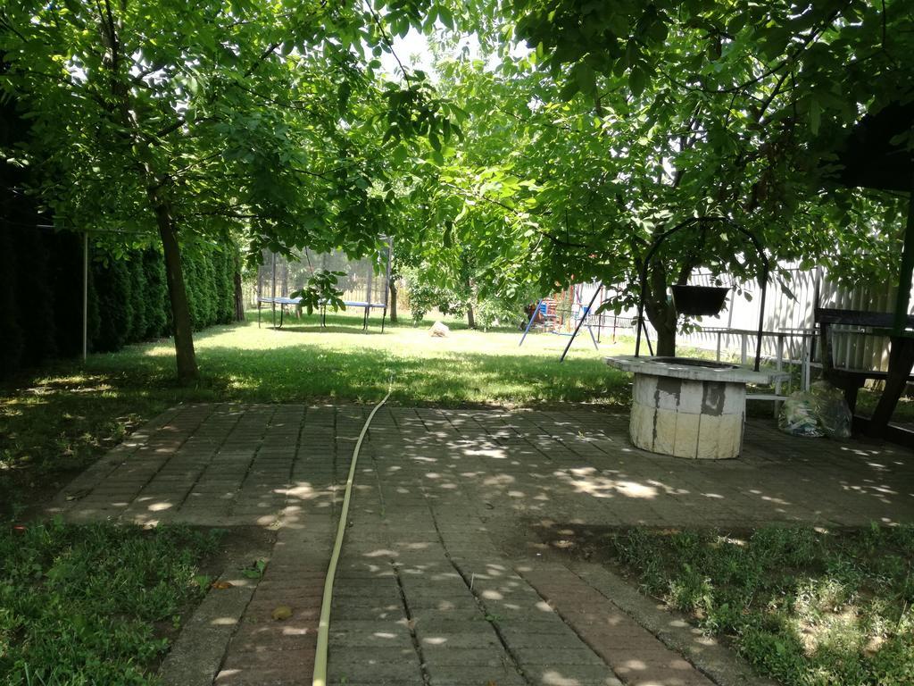 Tahiti Apartman Apartment Hajduszoboszlo Exterior photo